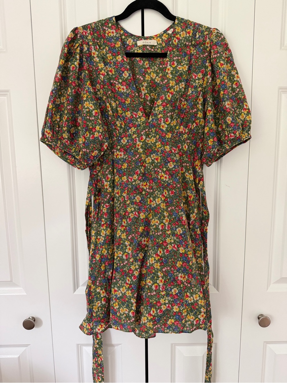 Doen Emilia Dress in Green Valley Floral - Picture 4 of 9